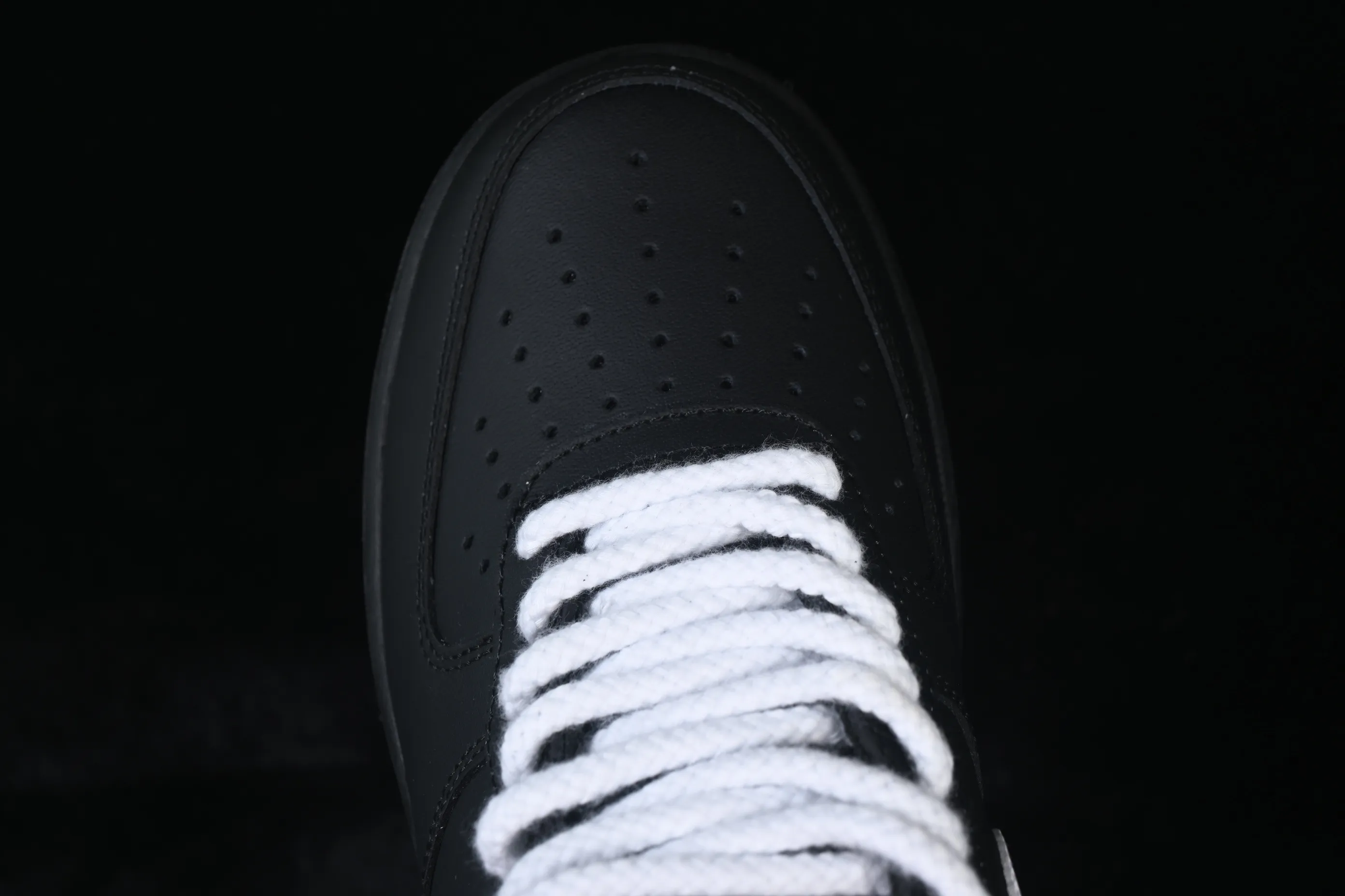 All categories Nk Air Force 1 Air Force series Nk Air Force 1 Low Air Force low top Nike Air Force 1'07 Low Two-dimensional theme Black pattern hook Air Force 1 low-top casual sneakers ZH0316-123